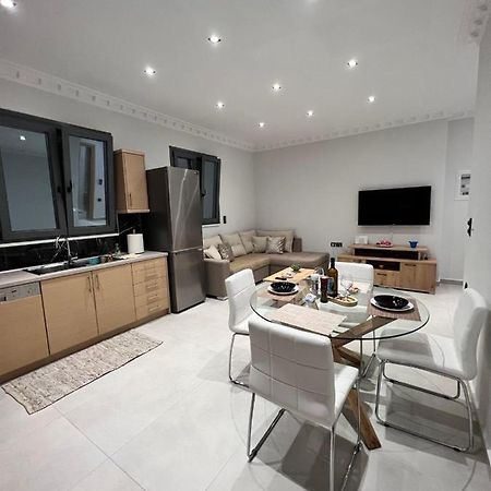 Kontis' Furnished Apartment Loutraki  Eksteriør bilde