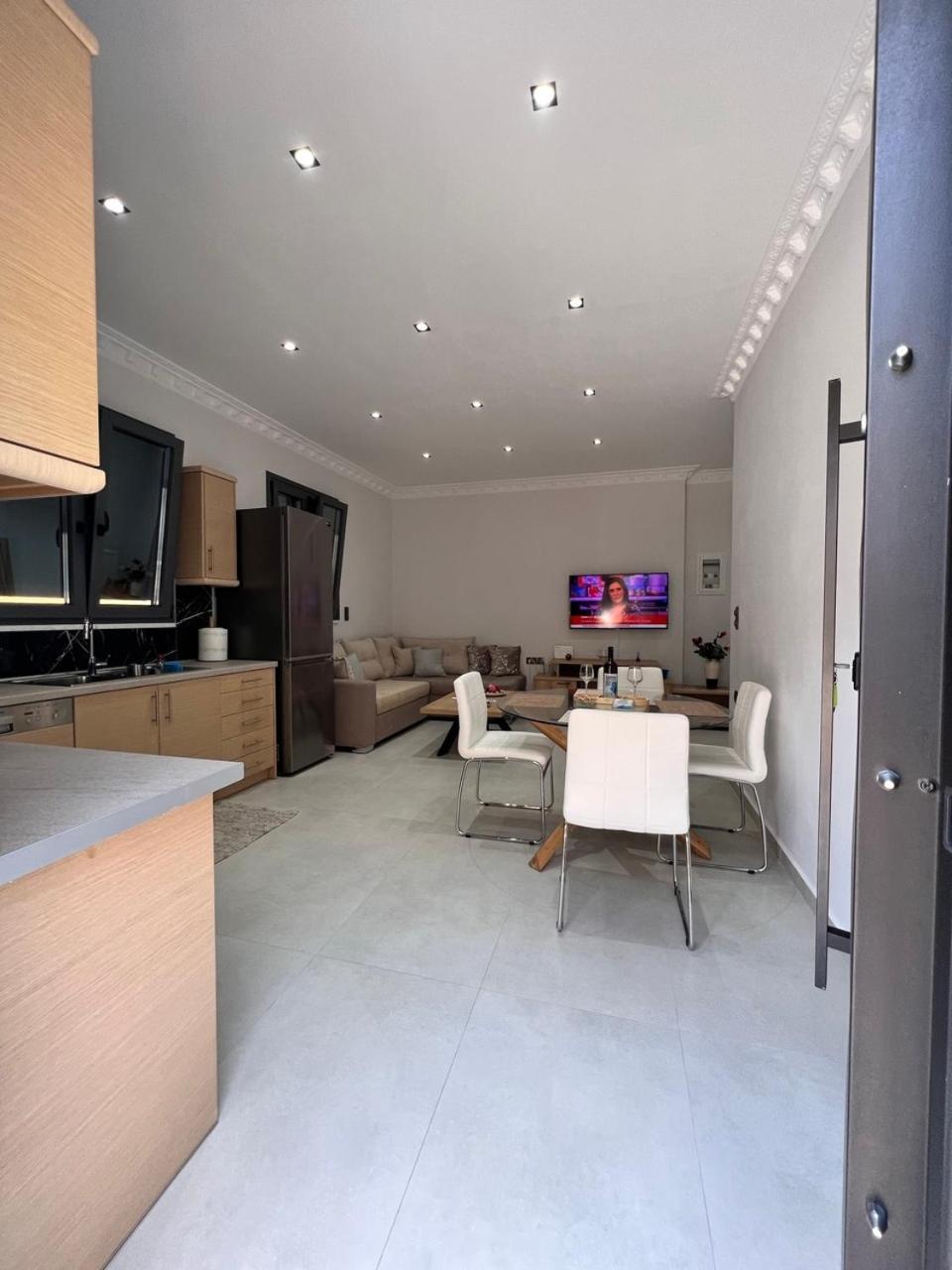 Kontis' Furnished Apartment Loutraki  Eksteriør bilde