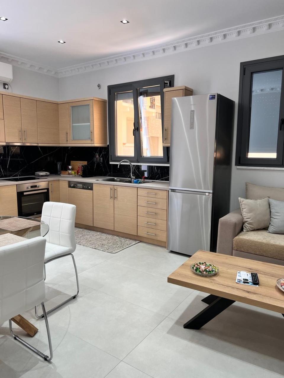 Kontis' Furnished Apartment Loutraki  Eksteriør bilde